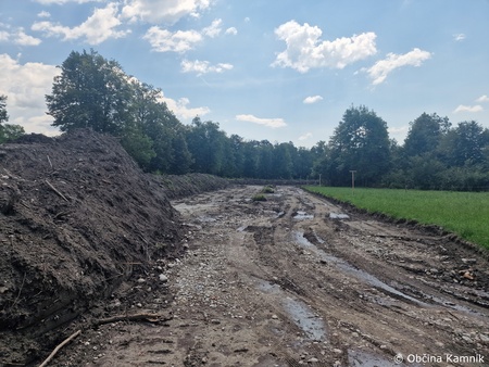 Izgradnja protipoplavnega nasipa Šmarca–Nožice (etapa 1) (7)